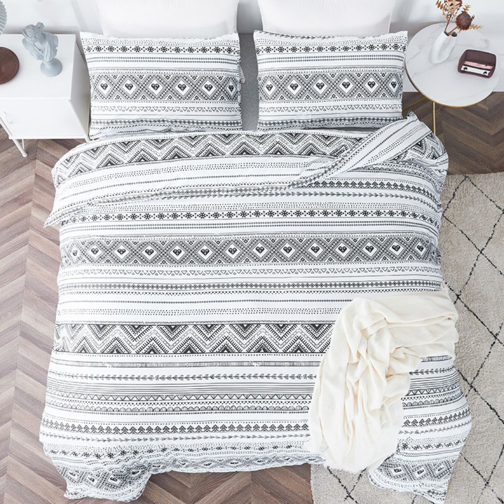 Avenzo Modern Boho Duvet Cover Set – Stylish Geometric Bedding