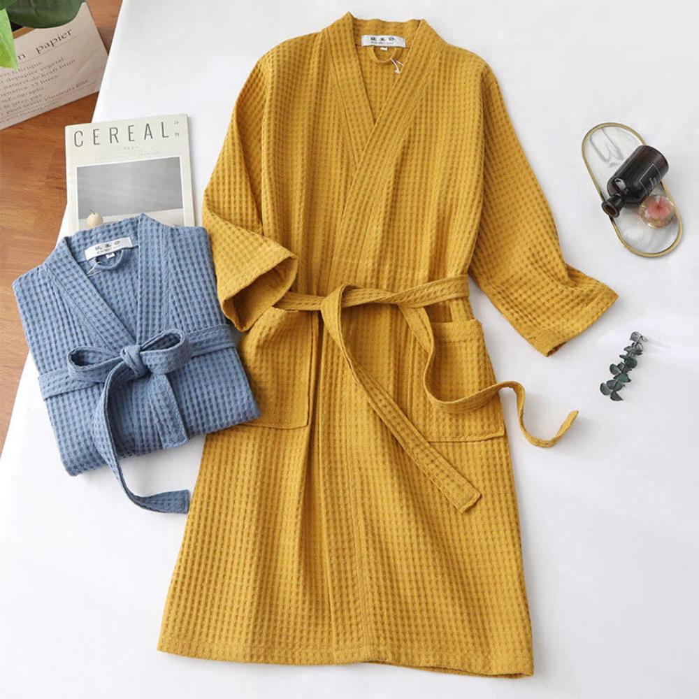 Waffle V-Neck Bathrobe – Lightweight Absorbent Cotton Robe
