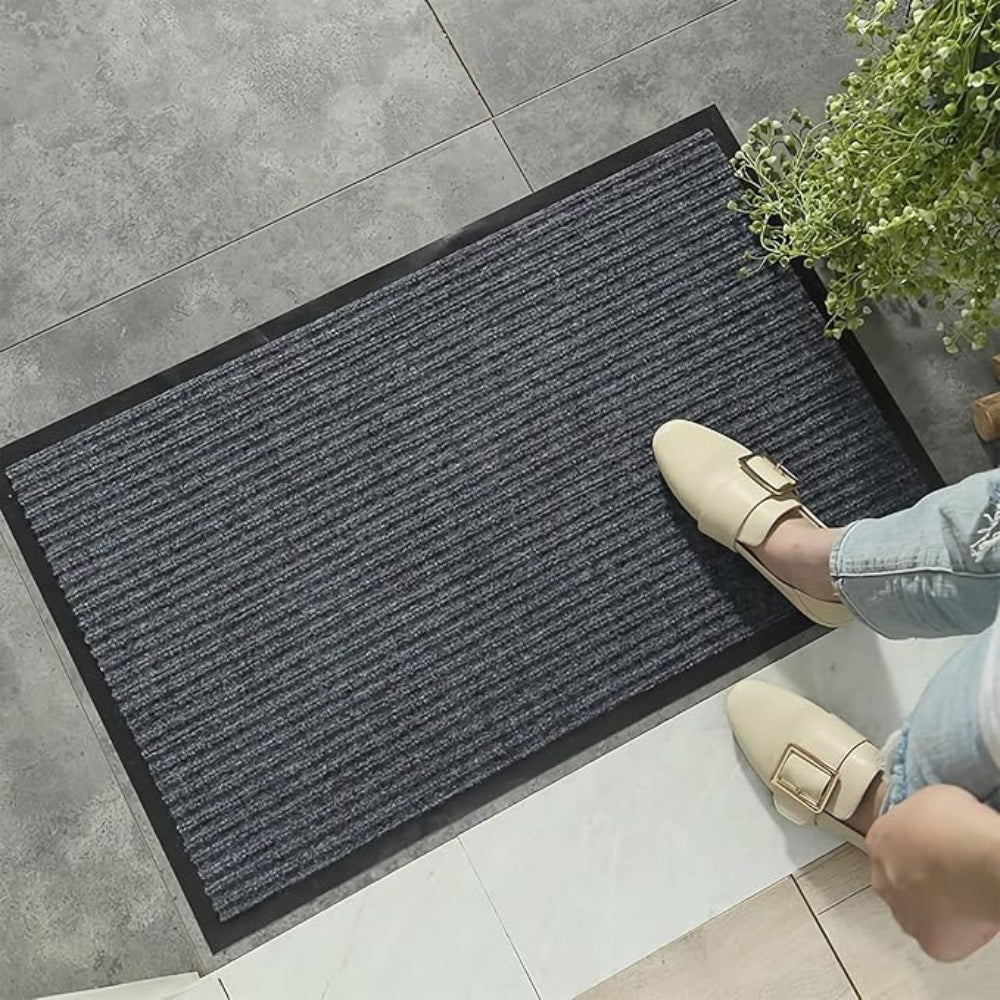Durable Striped Door Mat – Hard-Wearing Absorbent Non-Slip Entry Mat