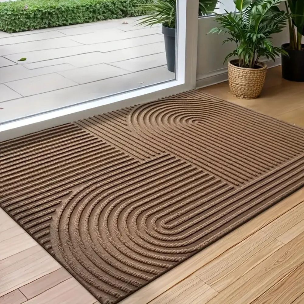 Curved Thread Line Door Mat – Textured Absorbent Non-Slip Entry Mat