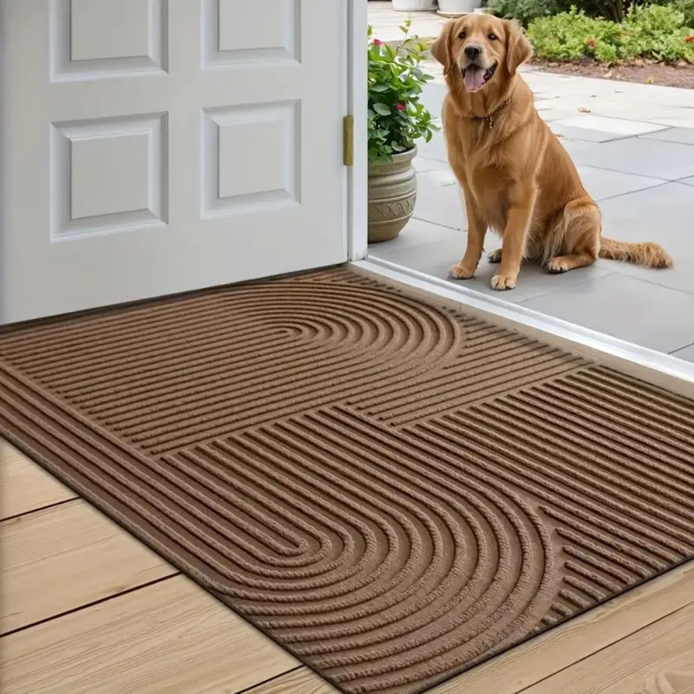Curved Thread Line Door Mat – Textured Absorbent Non-Slip Entry Mat