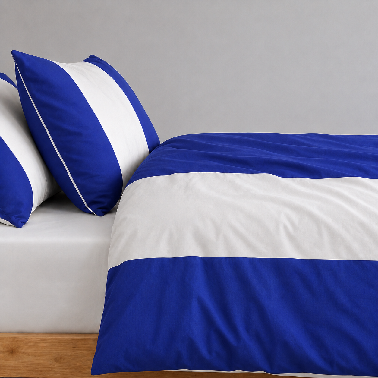 Enzo Bettwäsche Blockstreifen 200x200cm – Blau-Weißer Bettbezug im Sportlook