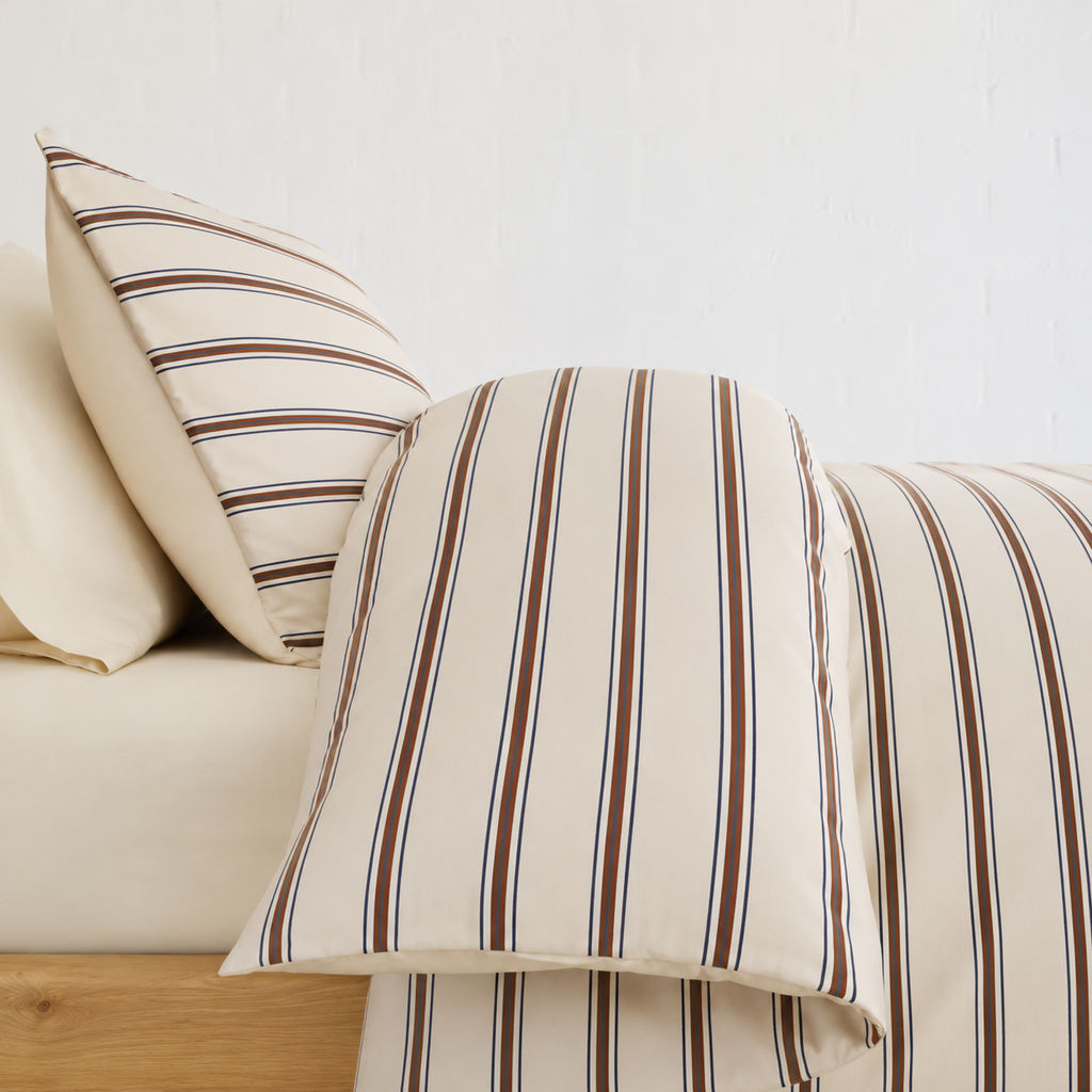 Skandinavische Bettwäsche Gestreift 200x200cm – Elegantes Beige mit Feinen Streifen