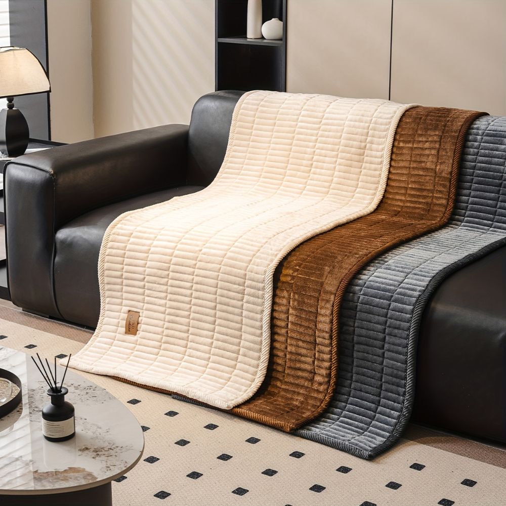 Cozy Quilted Couch Cover – Soft Non-Slip Sofa Protector