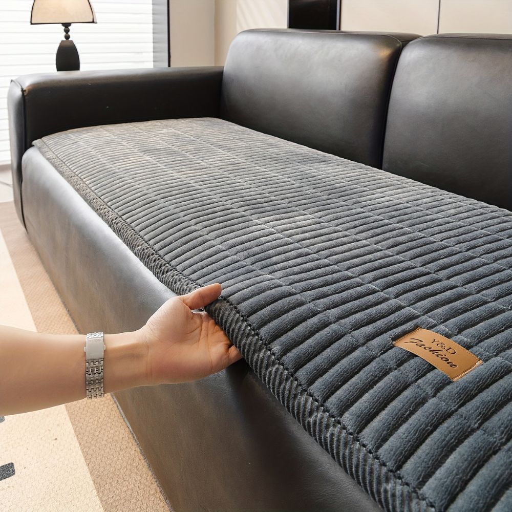 Cozy Quilted Couch Cover – Soft Non-Slip Sofa Protector