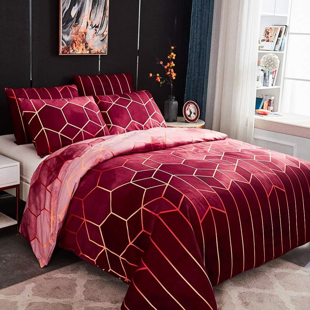 Golden Cosmo Hive Duvet Cover Set (3 Pcs) – Luxe Geometric Bedding