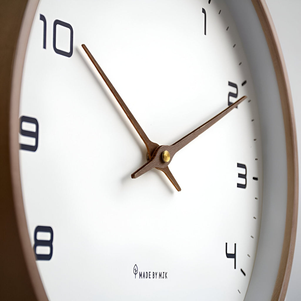 Nordic Wall Clock – Minimalist Wood-Frame Silent Quartz Clock