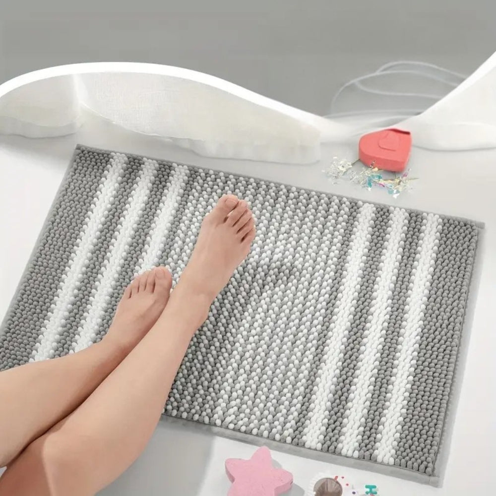 Pebble-Knit Striped Chenille Bath Mat – Soft Absorbent Non-Slip Mat
