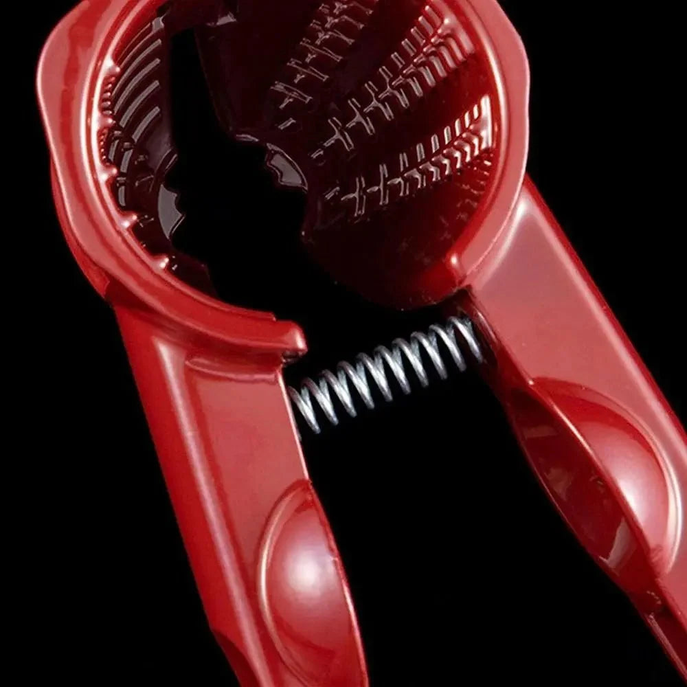 NUTPRESS Heavy-Duty Nutcracker – Sturdy Cracker for All Nut Types