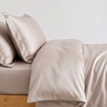 Praline Bettwäsche taupe – Szene 3