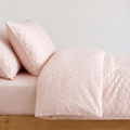Pivoine Bettwäsche Jacquard Rosa – Szene 3