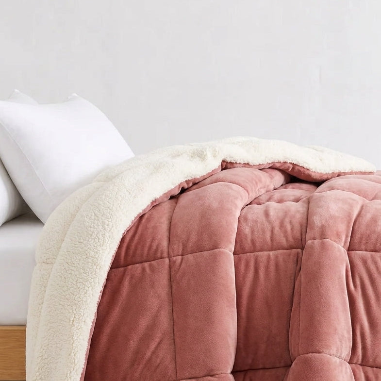 Rosé Winter-Steppdecke Altrosa – Szene 3